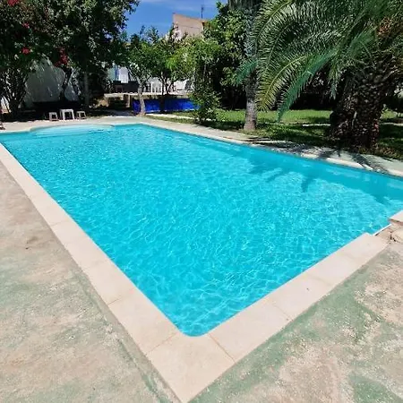 Dom wakacyjny House With Exclusive Pool And Garden 7 Min Walk From The And The Center El Campello