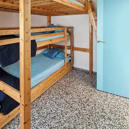 Dom wakacyjny House With Exclusive Pool And Garden 7 Min Walk From The And The Center
