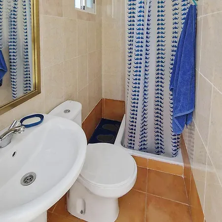 Dom wakacyjny House With Exclusive Pool And Garden 7 Min Walk From The And The Center