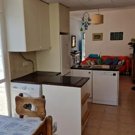 Semesterbostad House With Exclusive Pool And Garden 7 Min Walk From The And The Center *